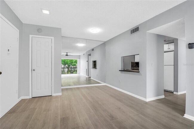 Photo - 3244 S Semoran Blvd Unidad 22