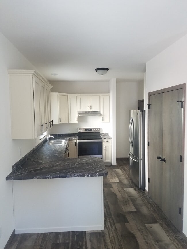 Photo - 1048 Dayton Ave