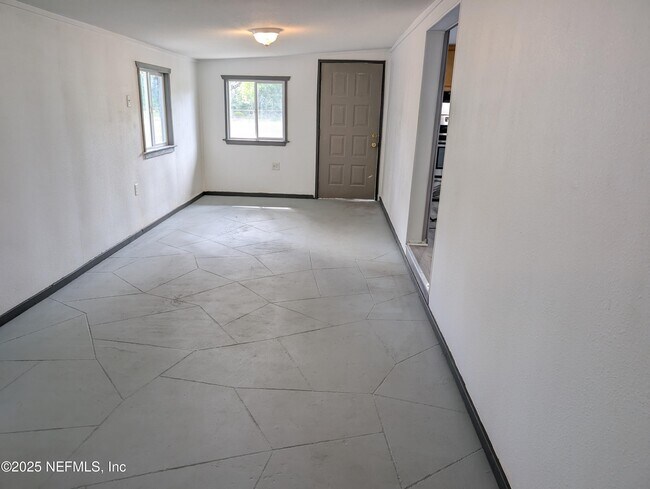 Photo - 116 Claudia St