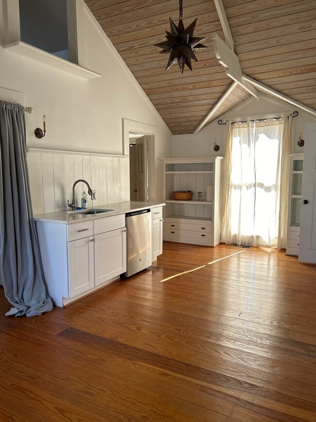 Photo - 6138 Vickery Blvd Unit Garage Apartment