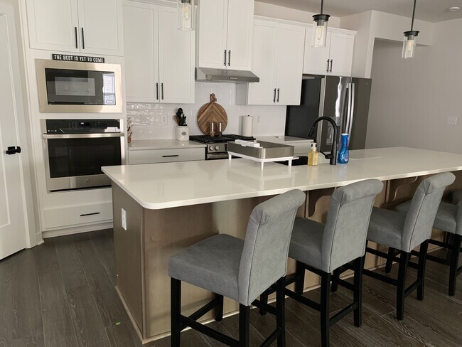 Photo - 2325 Hazel Wy