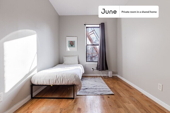 Photo - Room in Shared 4 bed/2 bath home Unit D