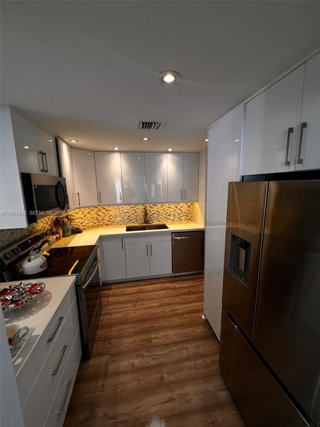 Photo - 500 Bayview Dr Unidad 1021