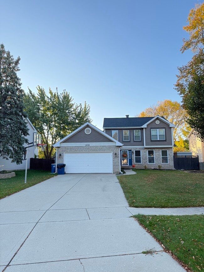 Building Photo - 1058 Longford Rd