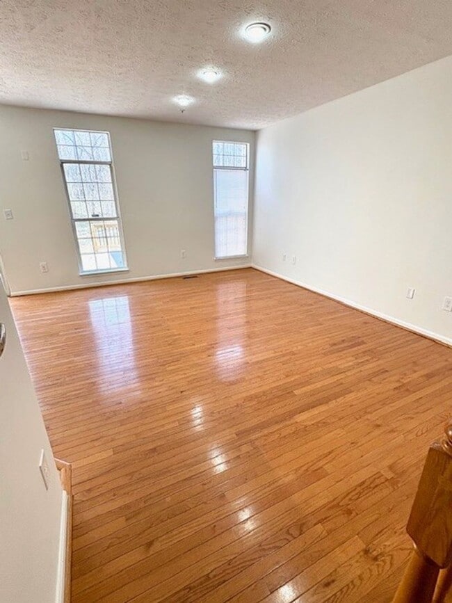 Photo - Upscale 3 bedroom Townhouse in Bowie