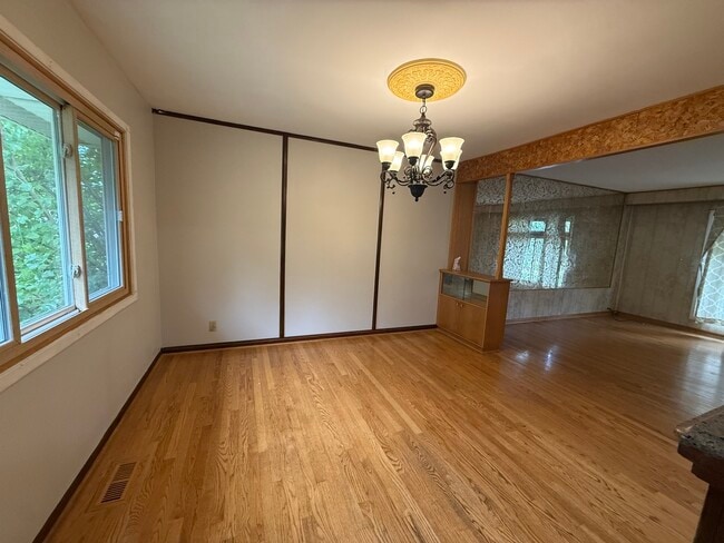613 Newberry Dr