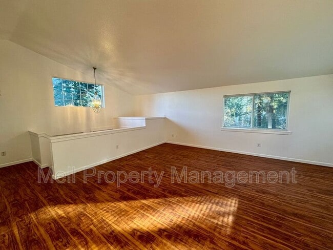 Photo - 101 E Heatherwood Ct