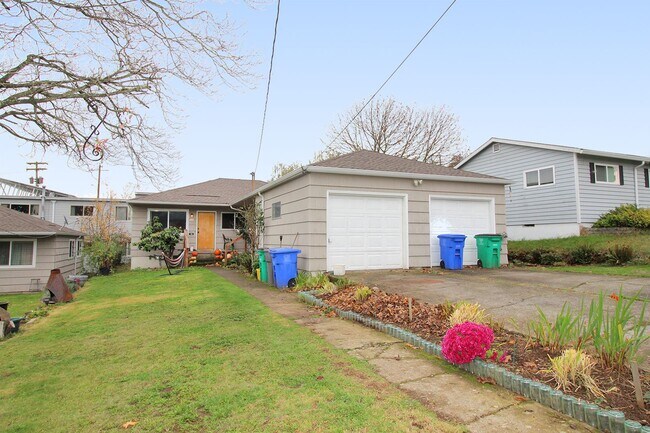 Building Photo - 1630-1632-1632 NE 81st Ave Unit 1630