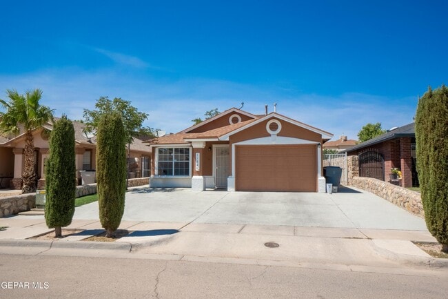 Building Photo - 11641 Desert Keep Dr