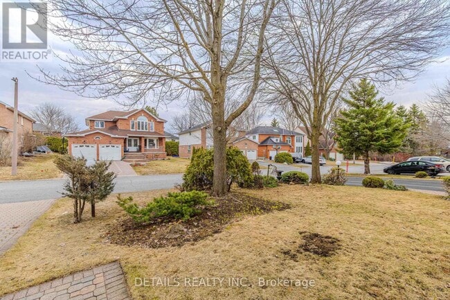 Photo - 42 Rosenfeld Crescent