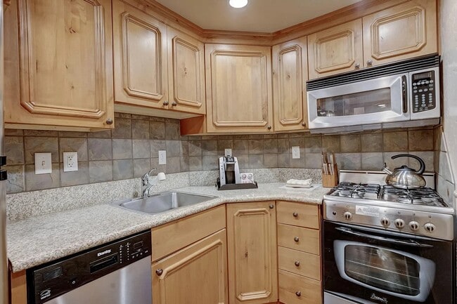 Photo - 840 Bigler Ln Unit 1029/31