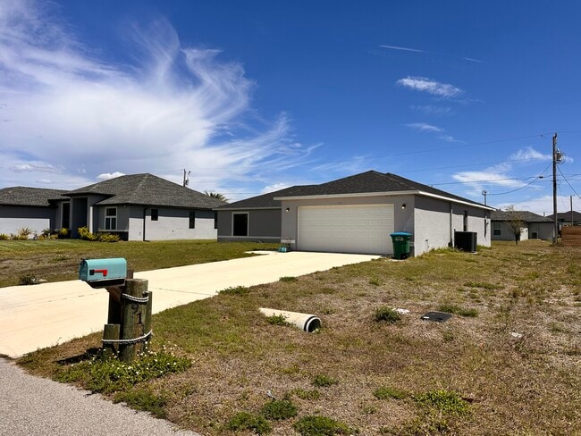 Photo - 913 NE 13th Ave