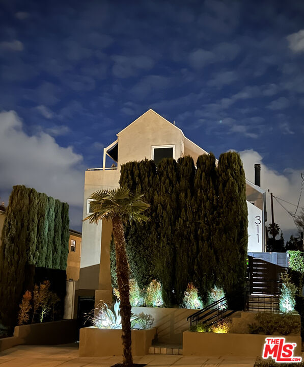 Photo - 311 Hill St Unit 2