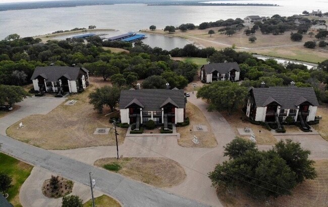 Building Photo - 26035 Heartwood Dr Unit 414