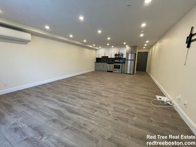 1028 Commonwealth Ave Unit 205