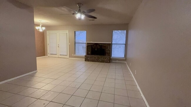 Photo - For Rent – 3 Bed | 2 Bath Duplex in Broken Arrow Schools