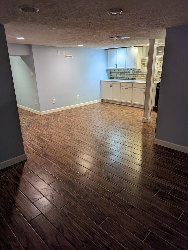 Downstairs Entry way - 1308 Wright St Unit Main