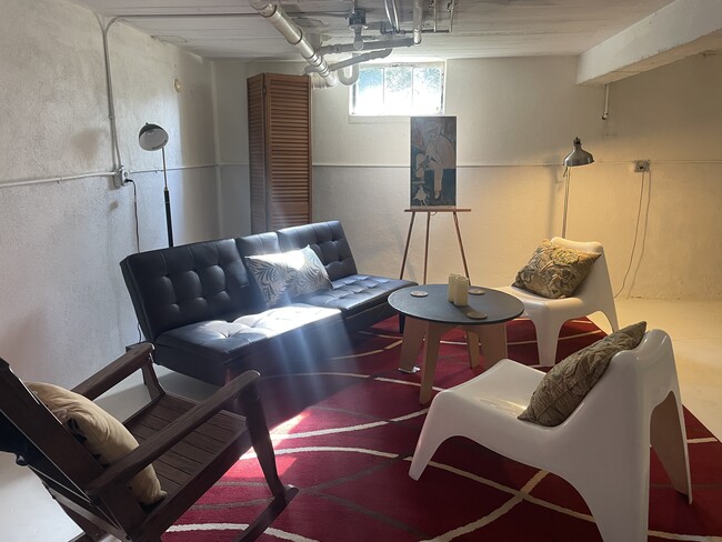 Photo - 14 Fort St Unit Flat