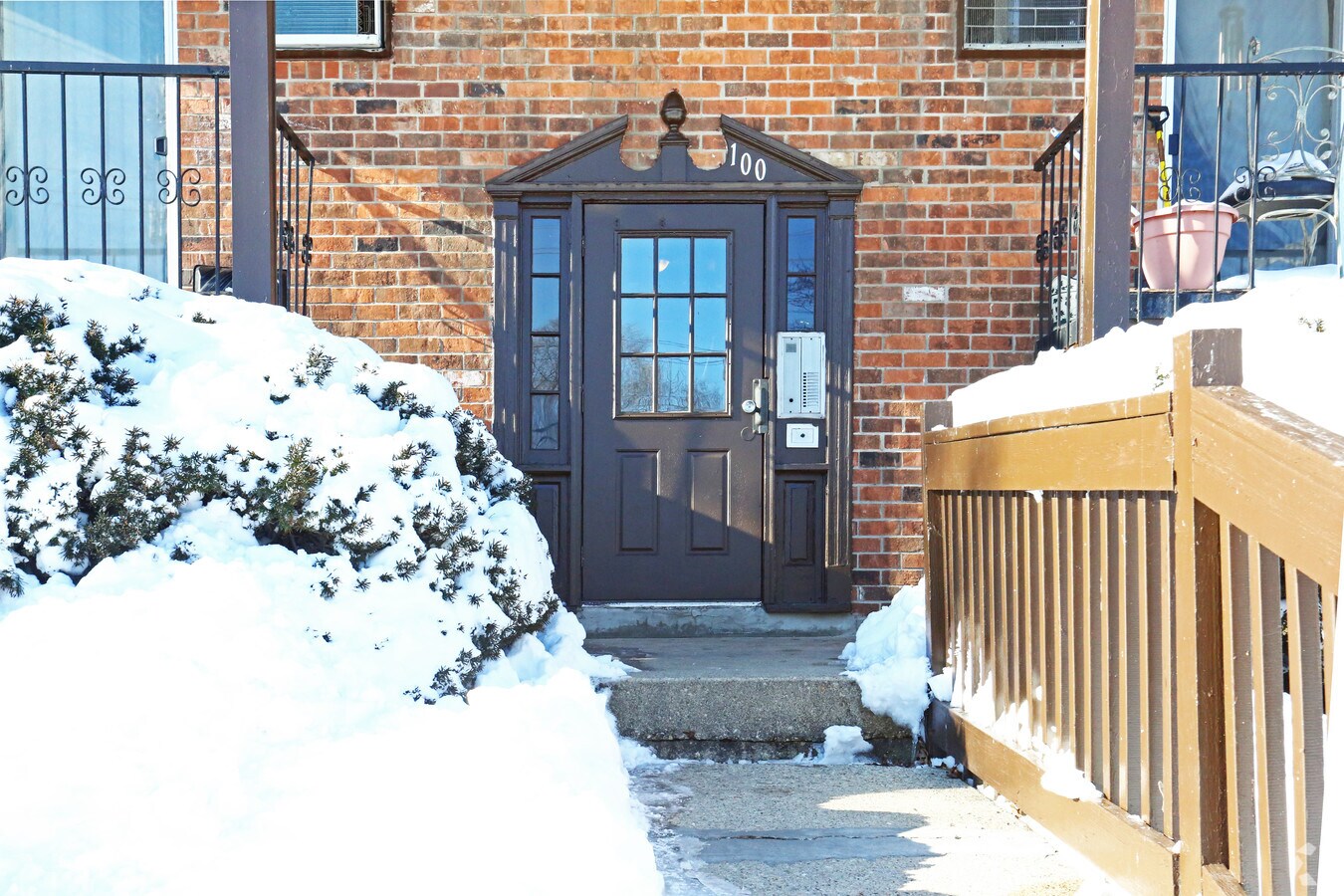 Photo - DREW LN. -100