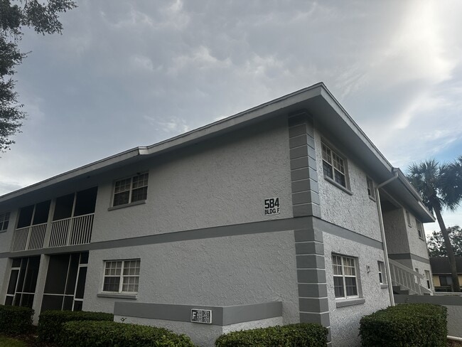 Photo - 584 Fairways Ln Townhome