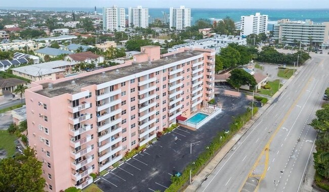 Photo - 3201 NE 14th Street Causeway Rental