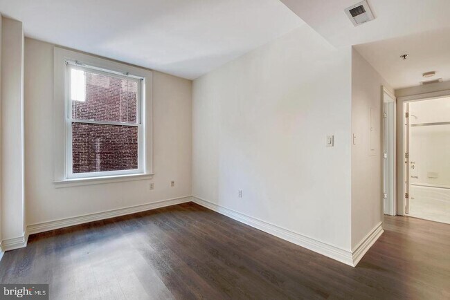 Photo - 202 S 17th St
