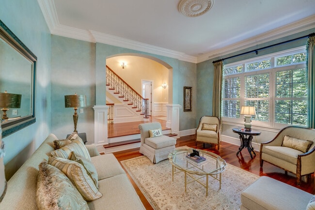 Photo - 1008 Medinah Ct