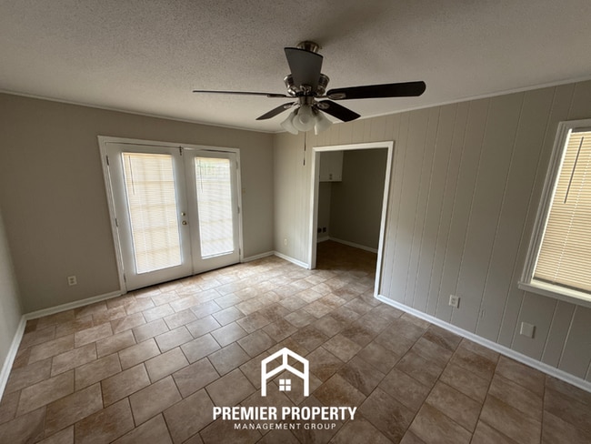 Photo - 3BR/2BA Memphis Rental with Hardwood Floors & Tile Galley Kitchen