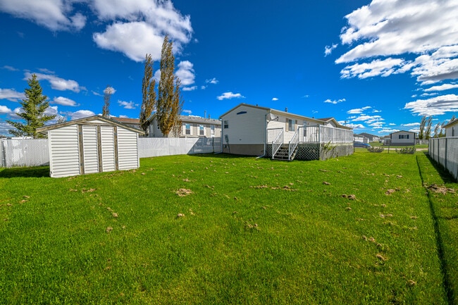 Photo - 589 Stewart St