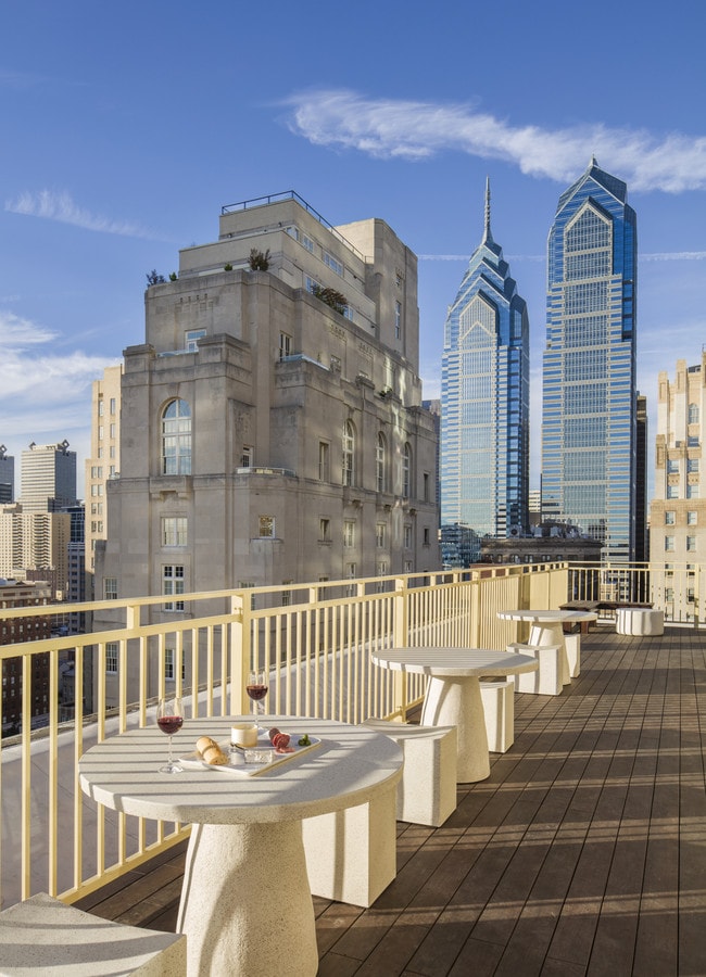 Photo - The Versailles