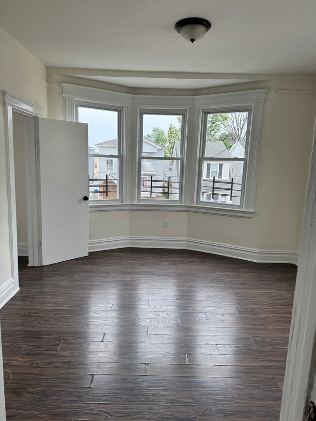 Photo - 78 Berkshire Pl Unit 2