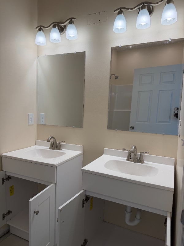 Photo - 204 Hutchinson Ln