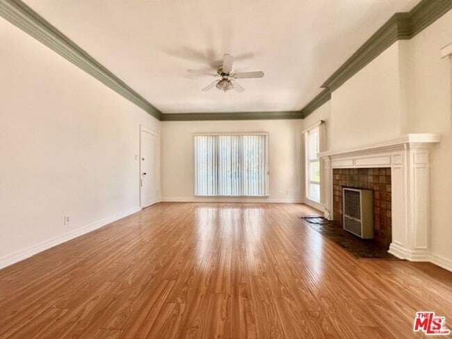 Building Photo - 860 S Berendo St Rental