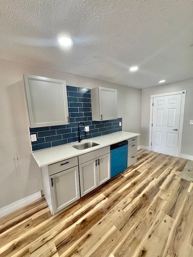 BEING REMODELED - Charming 3 bed 1 bath ho... - BEING REMODELED - Charming 3 bed 1 bath ho... House