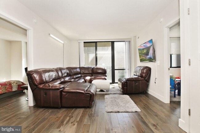 Building Photo - 50 Florida Ave NW Unit 318
