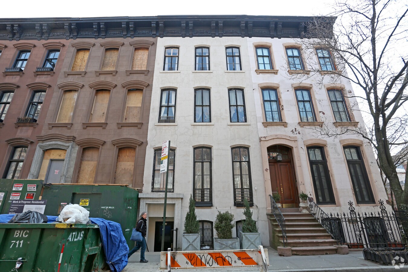 Photo - 212 W 11th St