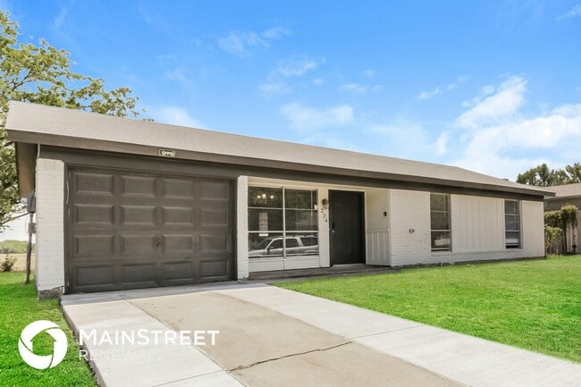 Photo - 224 Woodgrove St