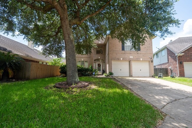 Photo - 210 Windrift Ct