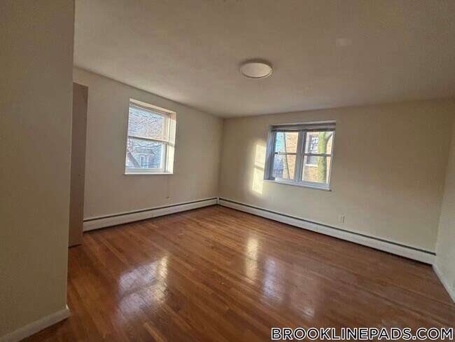 Photo - 110 Babcock St Unit 21