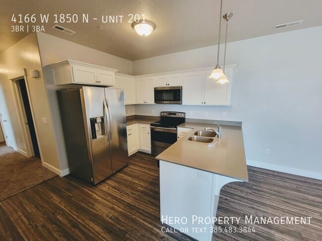 Photo - 4166 W 1850 N Unidad 201
