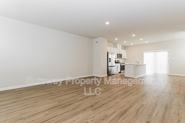 Photo - 204 Sandy Rdg Rd