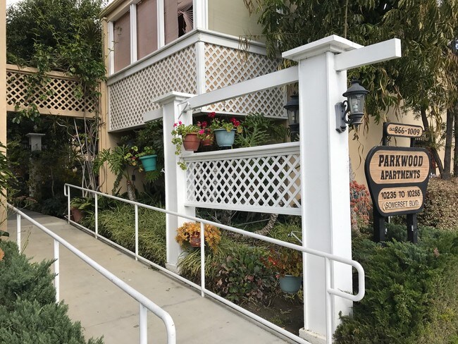 Photo - Parkwood Apartments