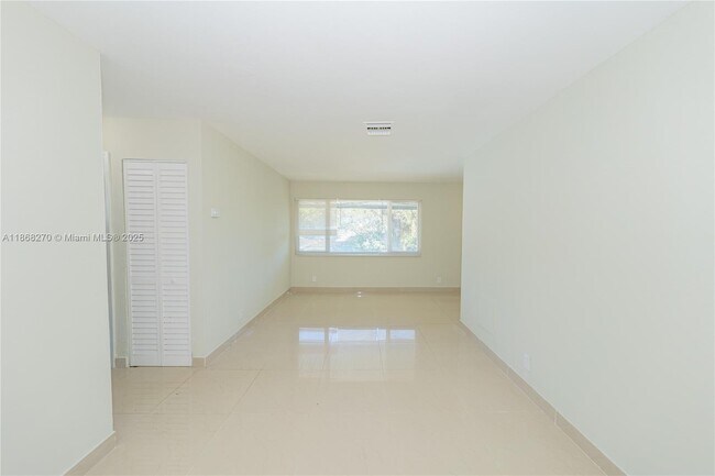 Photo - 938 Northern Dr Unit P