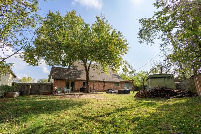 Spacious backyard, shaded in early morning, most of the afternoon, and all evening. - 604 Avondale Ave