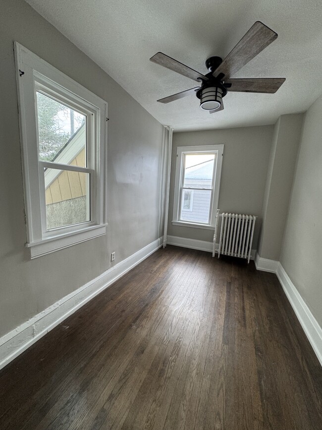 Photo - 972 Ashland Ave