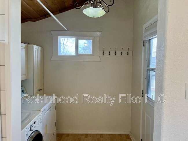 Photo - 756 1/2 Maple Street Unit A Unit A