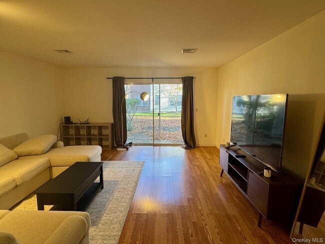 Photo - 51 Deer Ct Dr