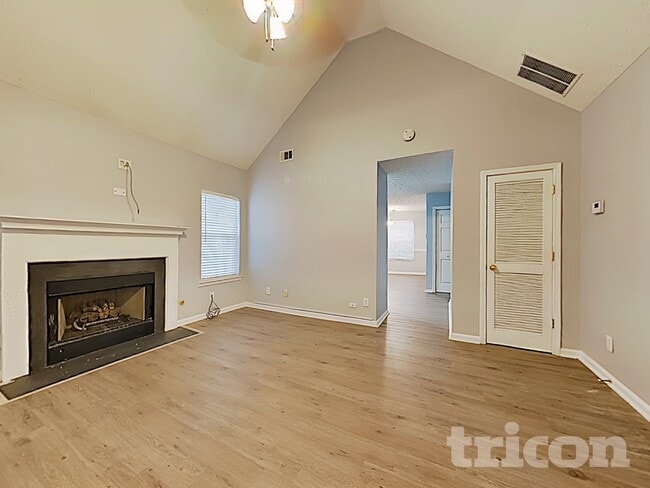 Photo - 169 Floresta Dr