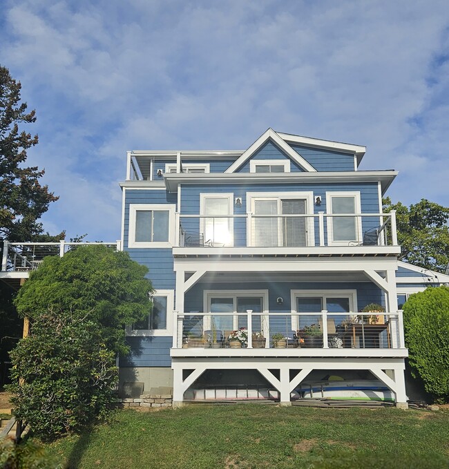 Building Photo - 56 Hillside Ave Unit 1st fl