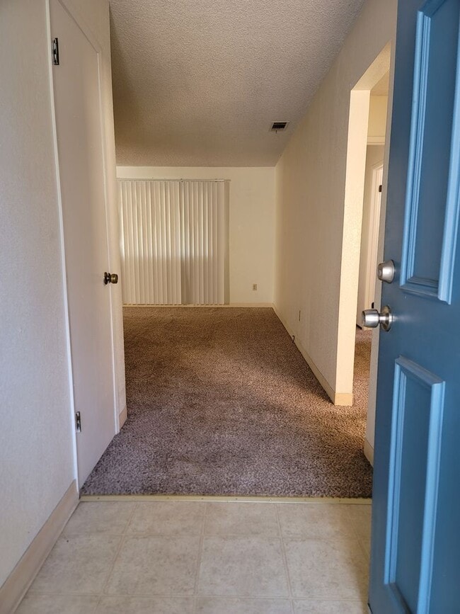 Photo - 1031 Fallbrook Dr